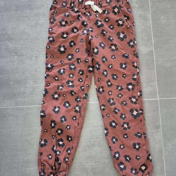 Carter's Girls Sz 7 Sweatpants Black & Pink Floral Leopard Jogger 100% Cotton - Picture 1 of 4